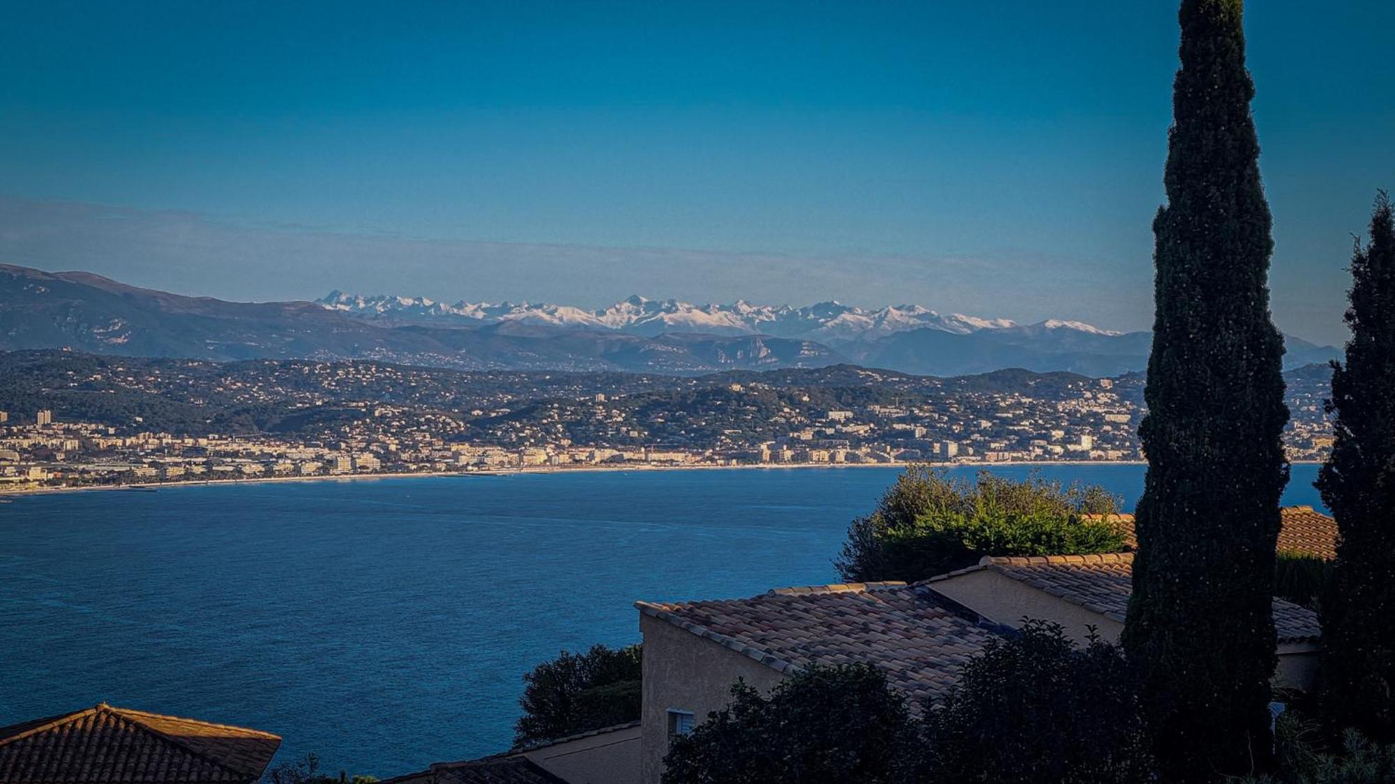 Horizon Bleu Vue Panoramique Sur *